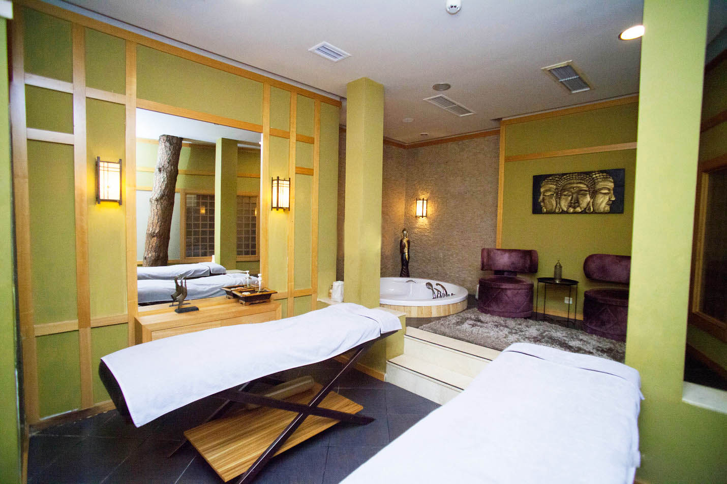 cheap resort hotels to Spend holiday with family