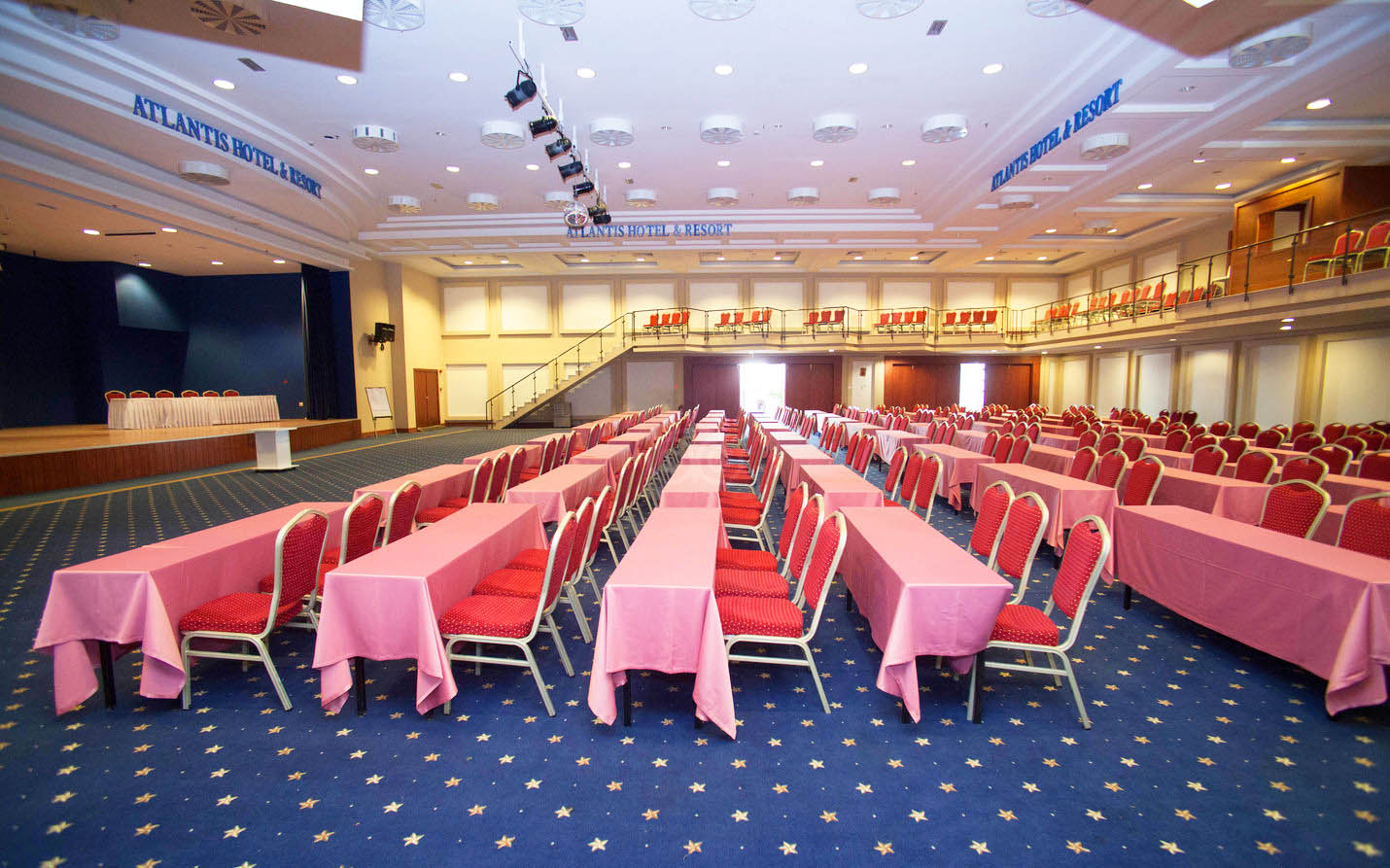 cheap resort hotels to Spend holiday with family