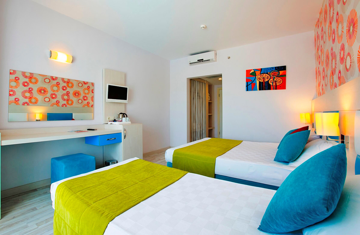 cheap resort hotels to Spend holiday with family