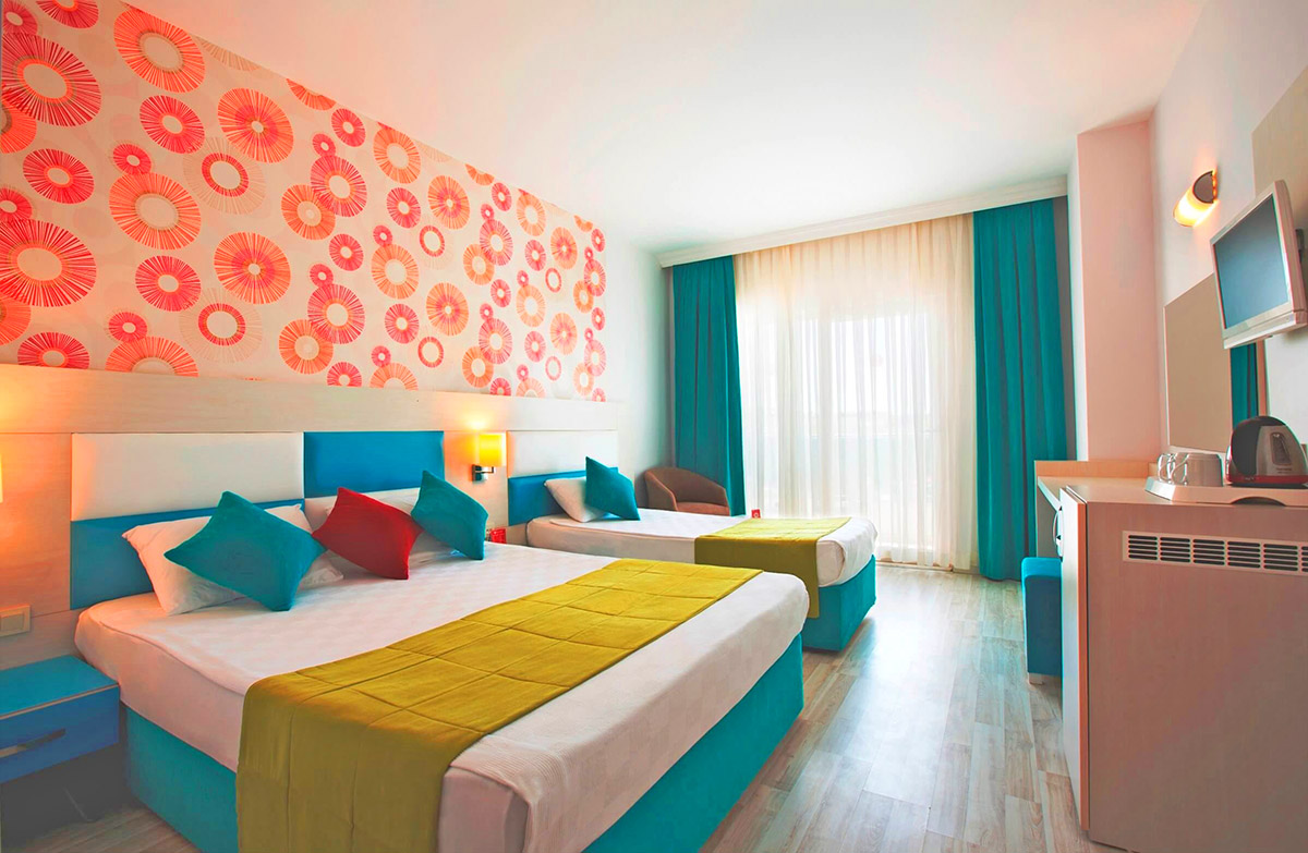 cheap resort hotels to Spend holiday with family