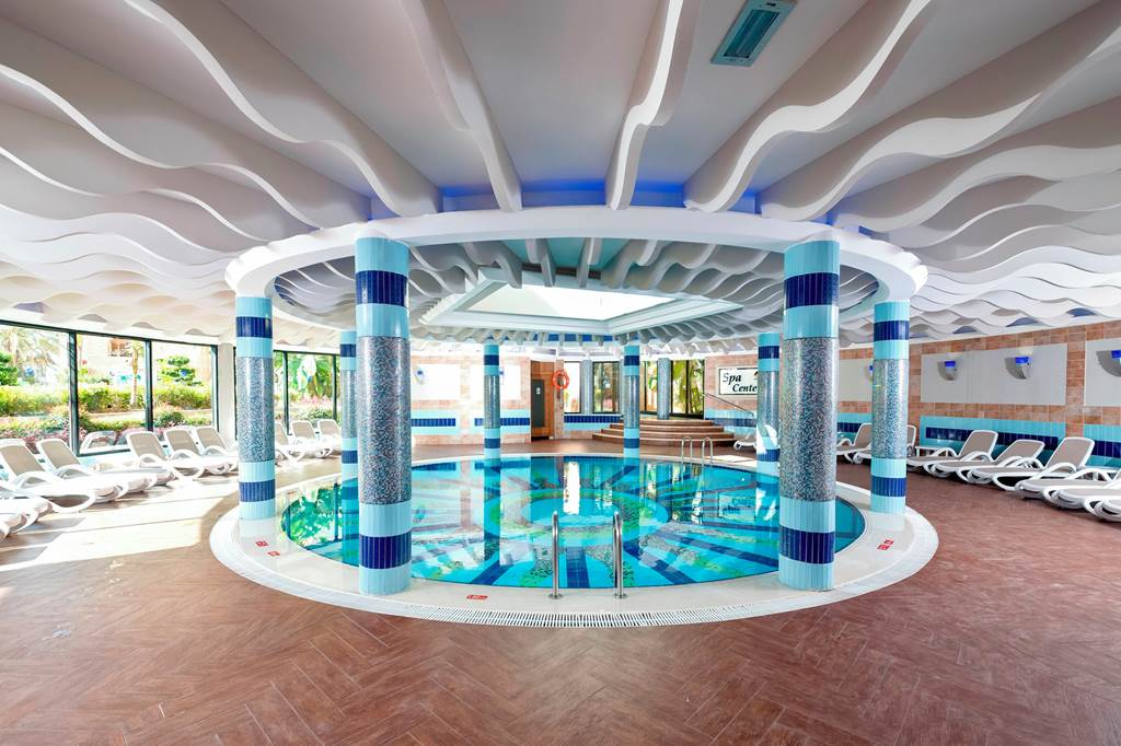 cheap resort hotels to Spend holiday with family