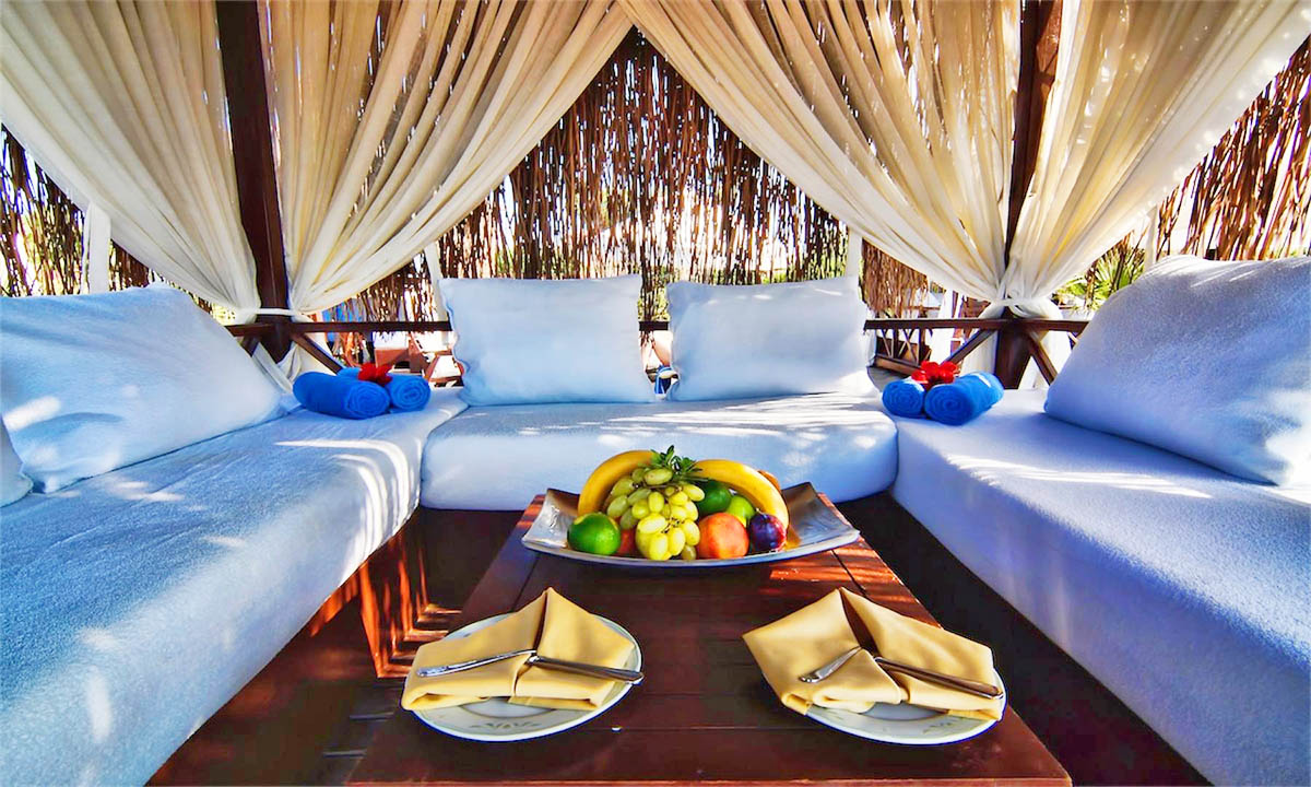 cheap resort hotels to Spend holiday with family