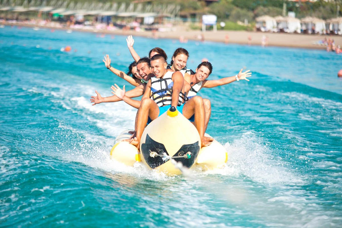 cheap resort hotels to Spend holiday with family