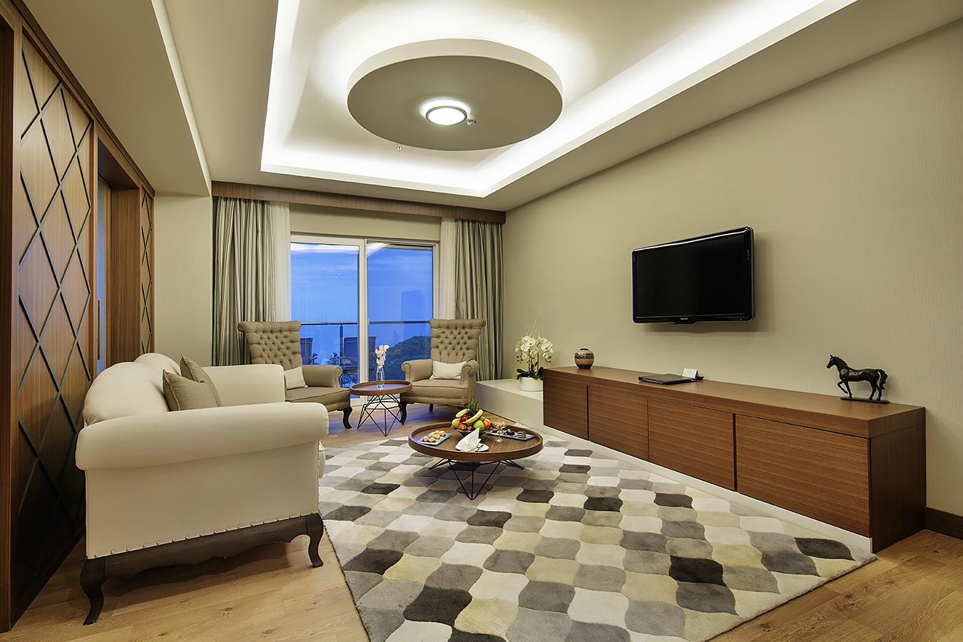 cheap resort hotels to Spend holiday with family