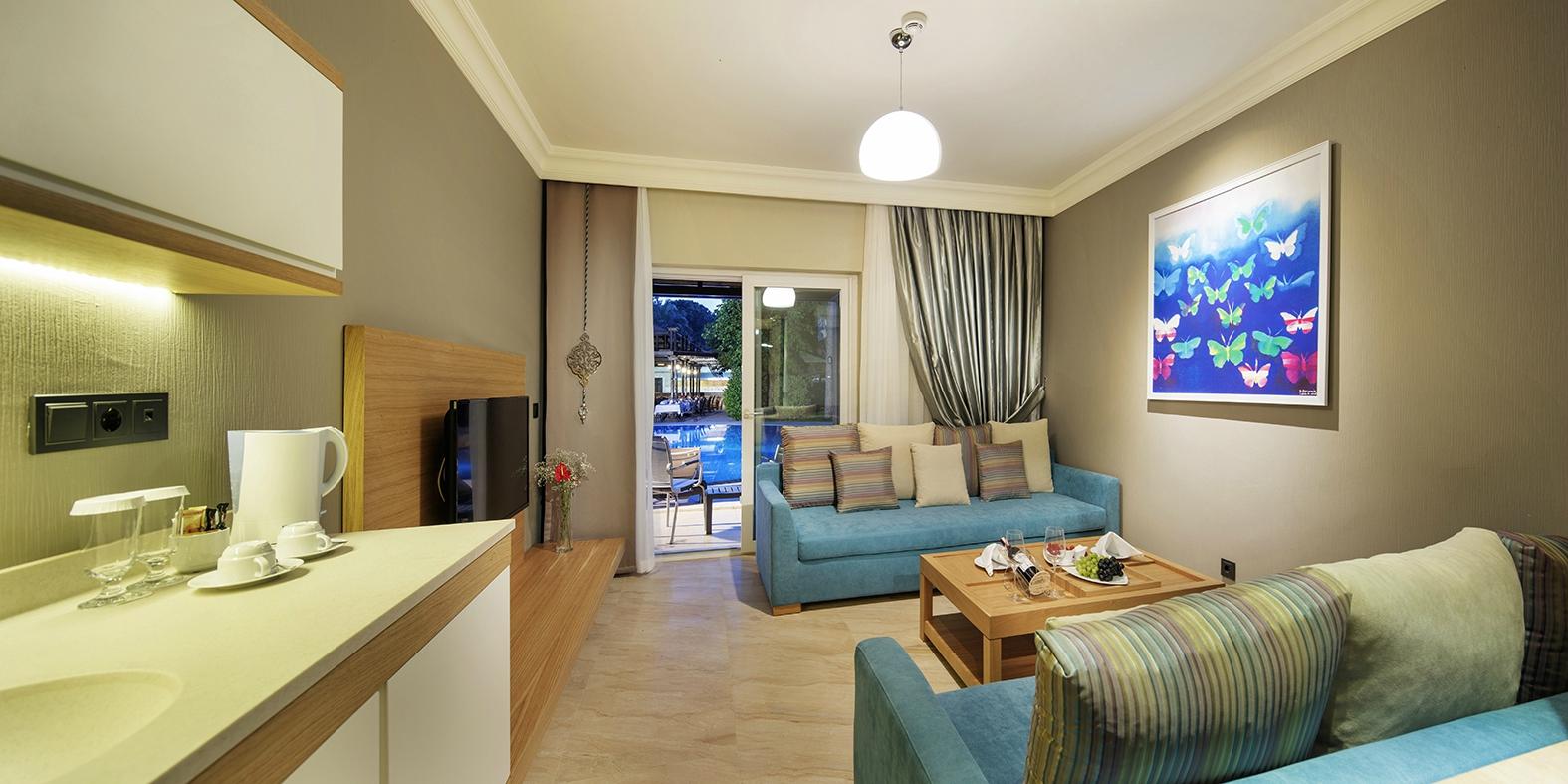 cheap resort hotels to Spend holiday with family