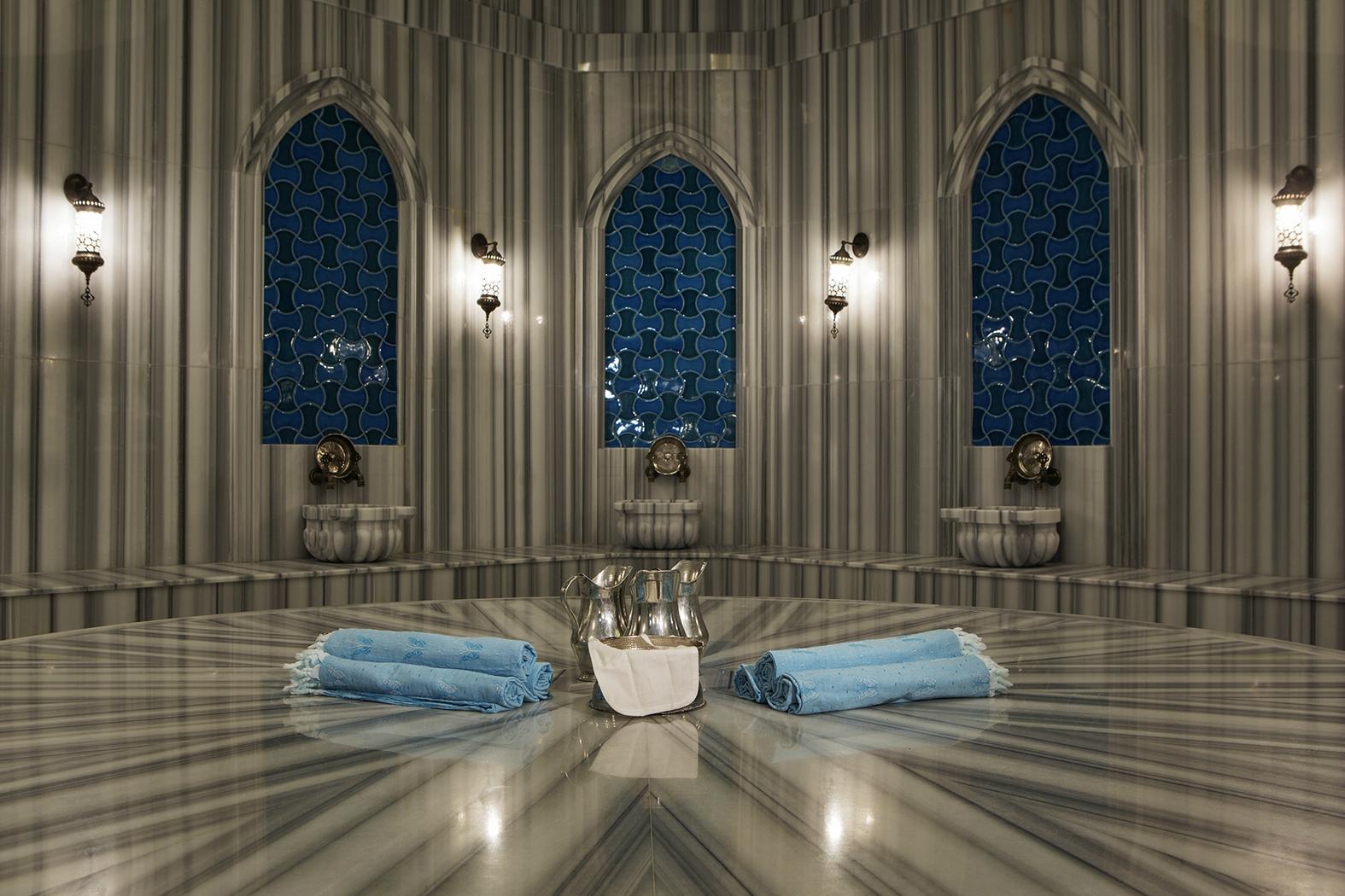 cheap resort hotels to Spend holiday with family