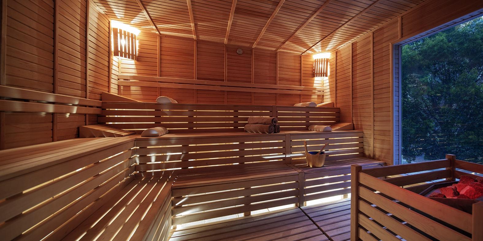 cheap resort hotels to Spend holiday with family