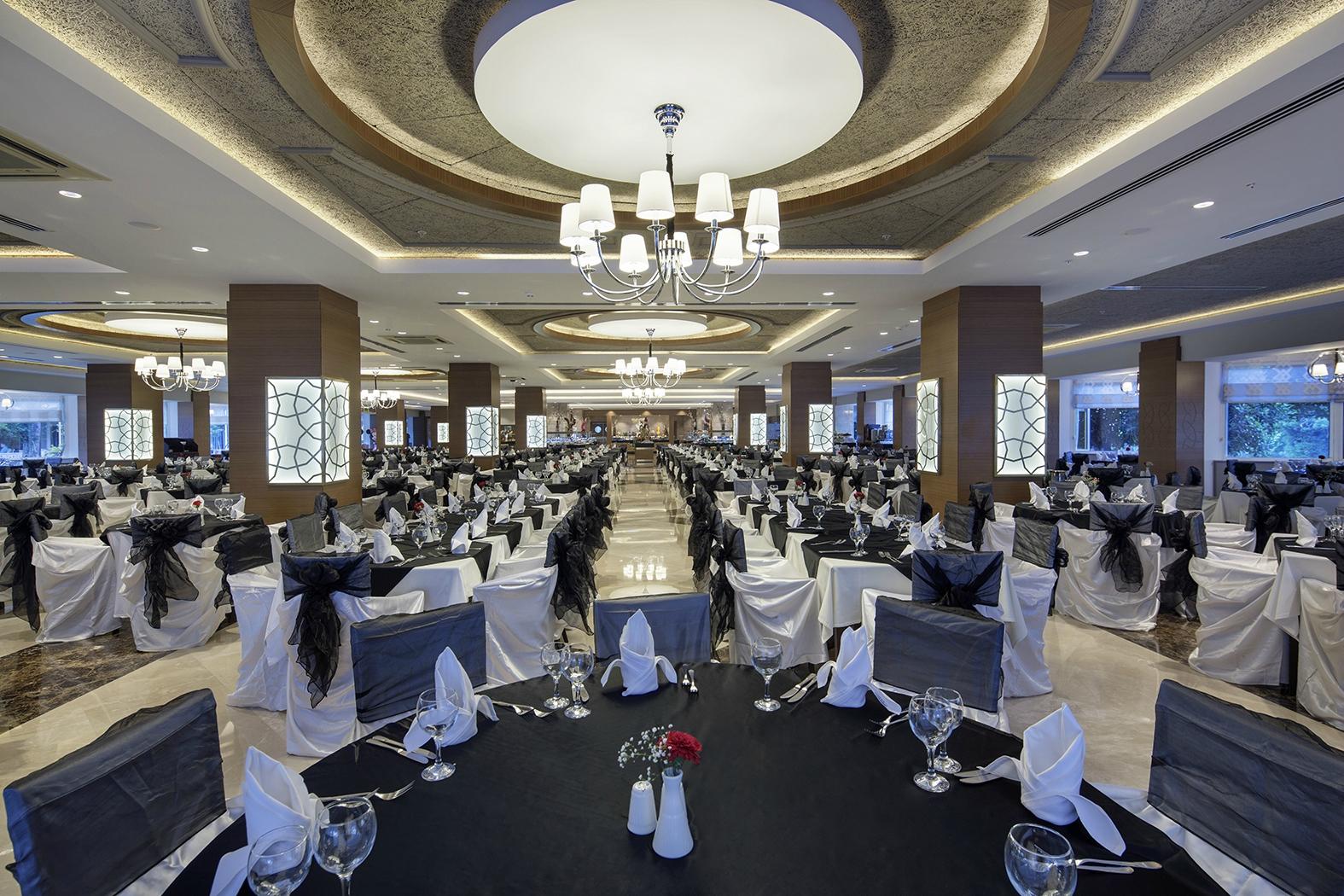 cheap resort hotels to Spend holiday with family