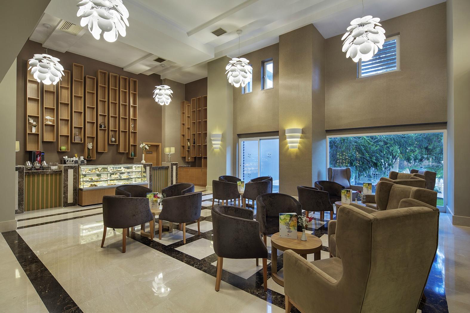 cheap resort hotels to Spend holiday with family