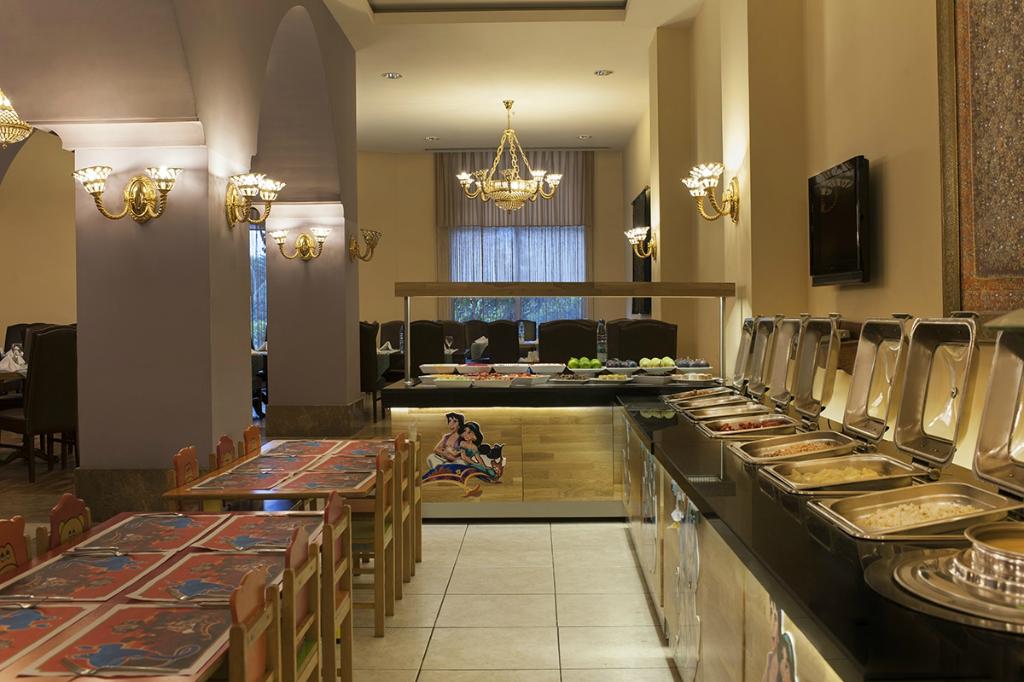 cheap resort hotels to Spend holiday with family