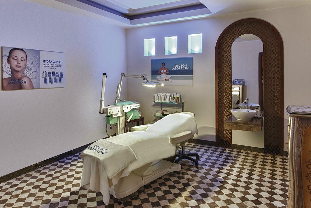 cheap resort hotels to Spend holiday with family