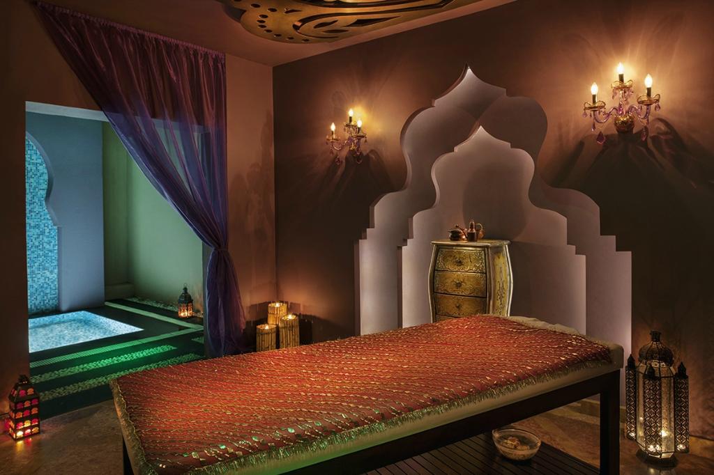 cheap resort hotels to Spend holiday with family