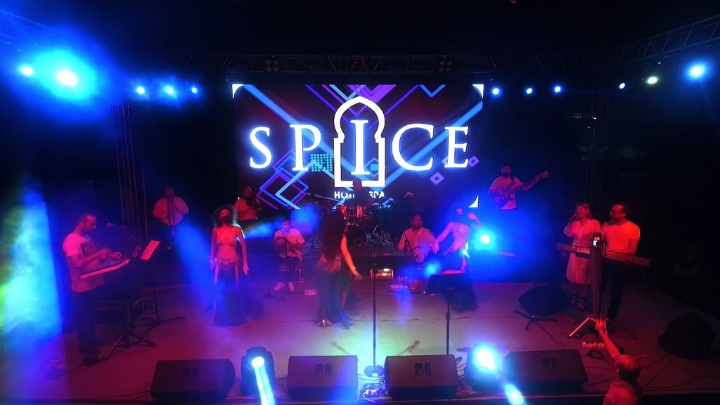 cheap resort hotels to Spend holiday with family