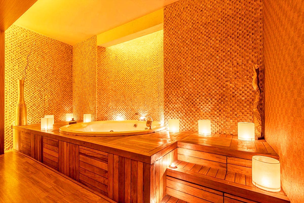 cheap resort hotels to Spend holiday with family