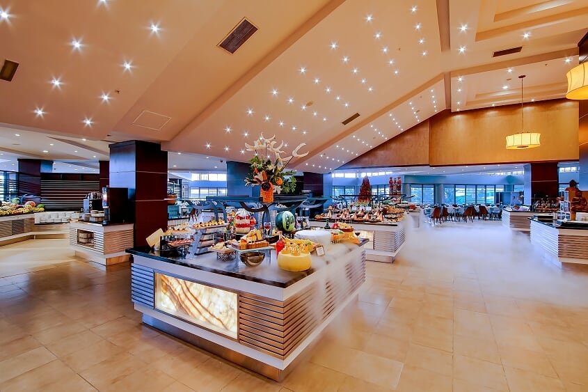 cheap resort hotels to Spend holiday with family