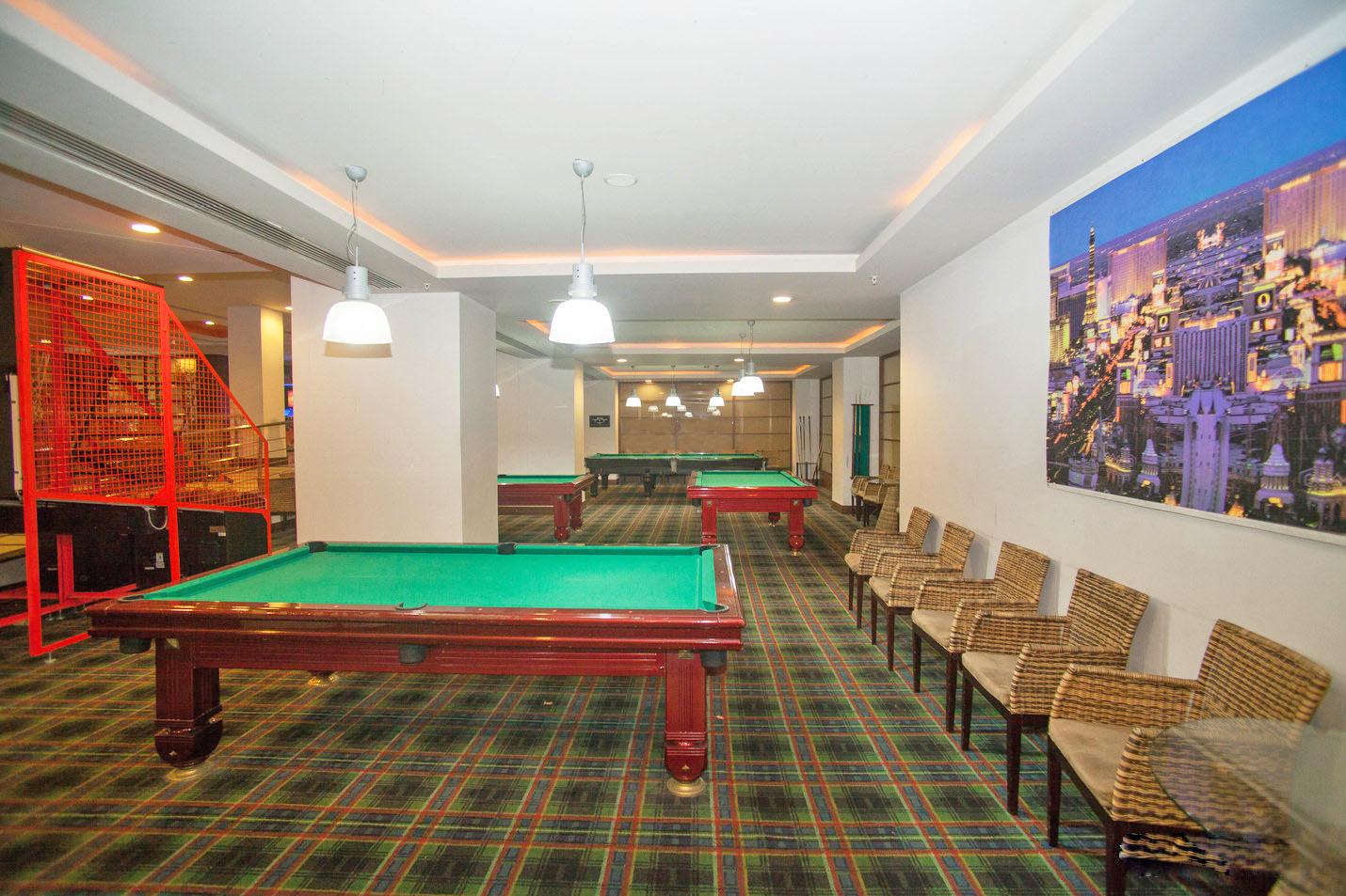 cheap resort hotels to Spend holiday with family