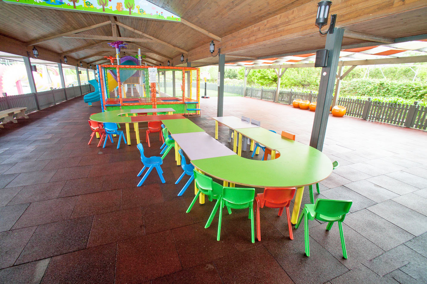 cheap resort hotels to Spend holiday with family