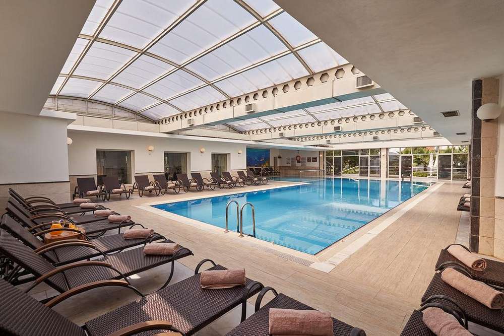 cheap resort hotels to Spend holiday with family