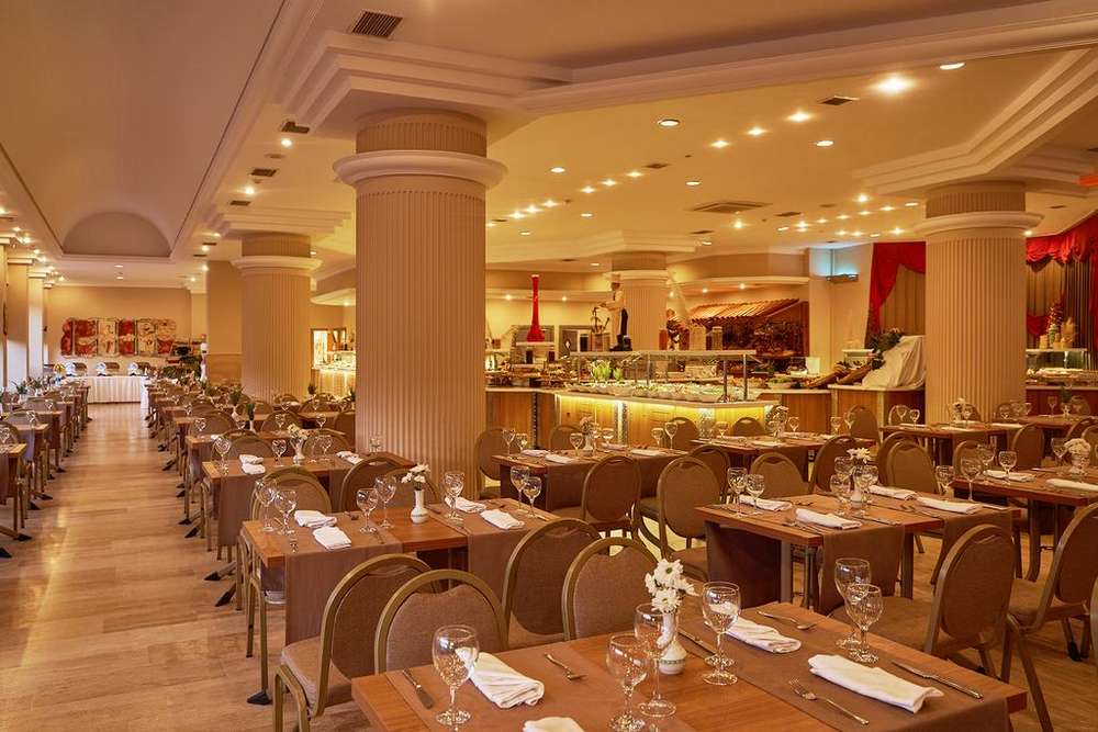 cheap resort hotels to Spend holiday with family