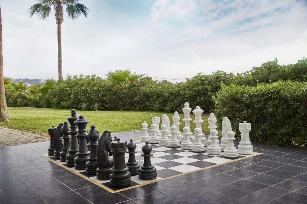 cheap resort hotels to Spend holiday with family