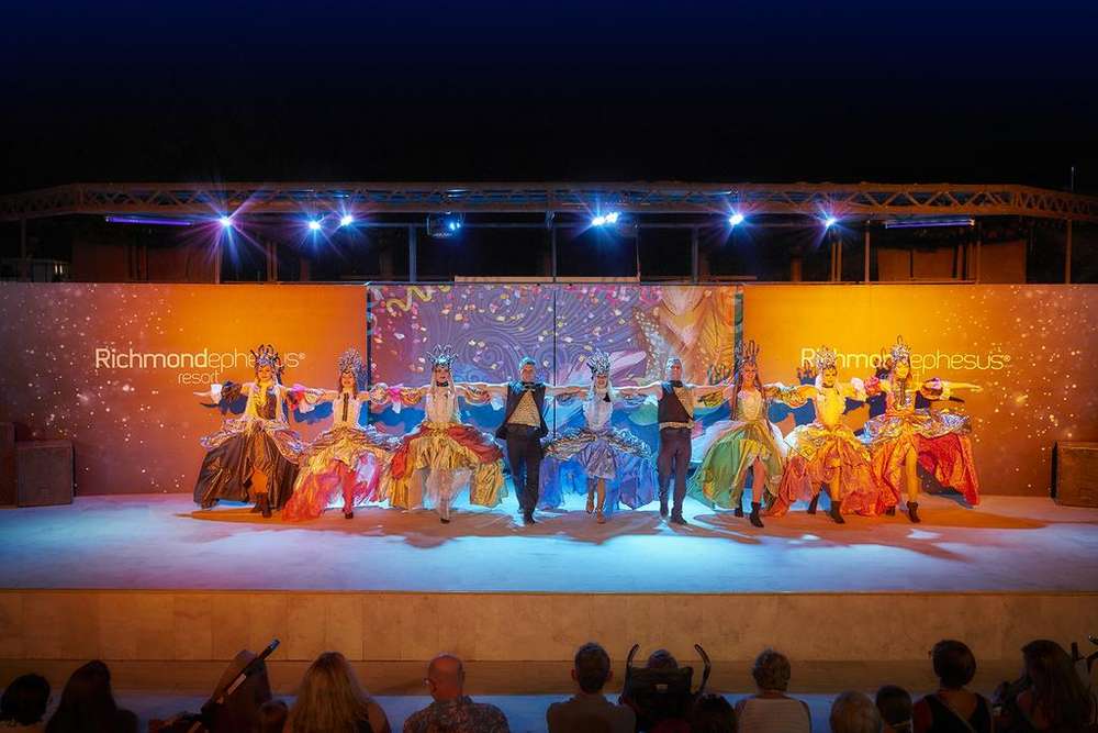 cheap resort hotels to Spend holiday with family