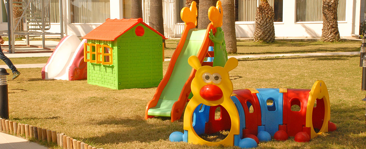 cheap resort hotels to Spend holiday with family