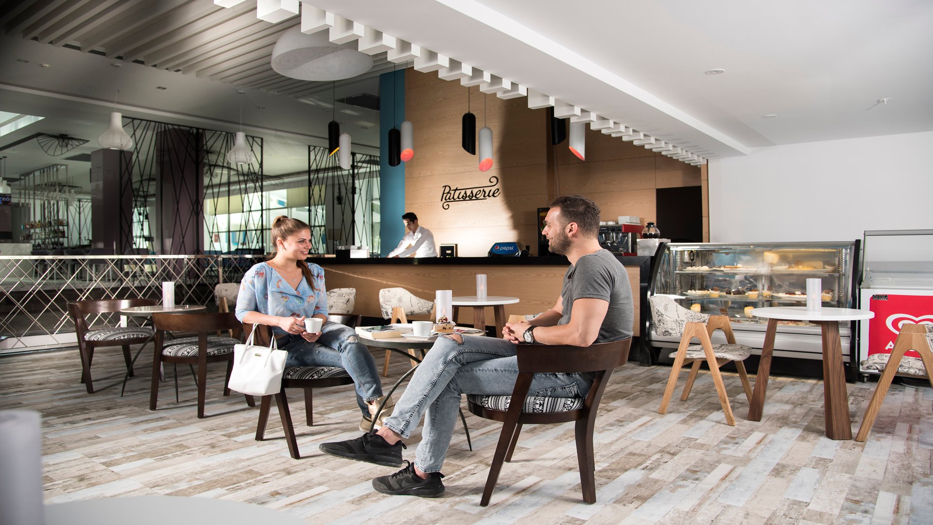 cheap resort hotels to Spend holiday with family