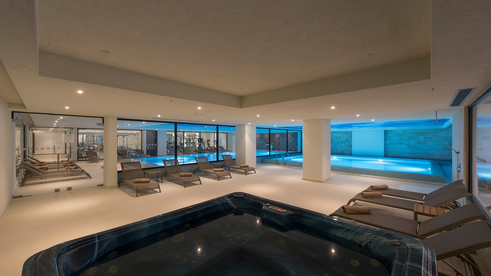 cheap resort hotels to Spend holiday with family