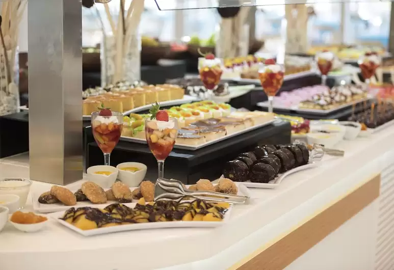 cheap resort hotels to Spend holiday with family