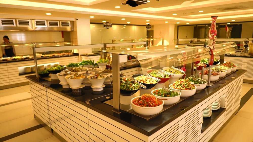 cheap resort hotels to Spend holiday with family