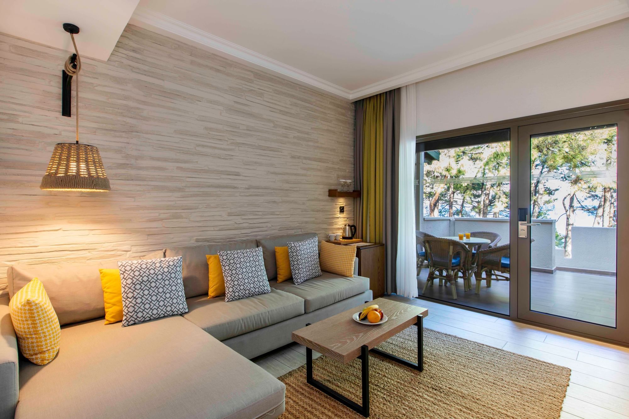 cheap resort hotels to Spend holiday with family