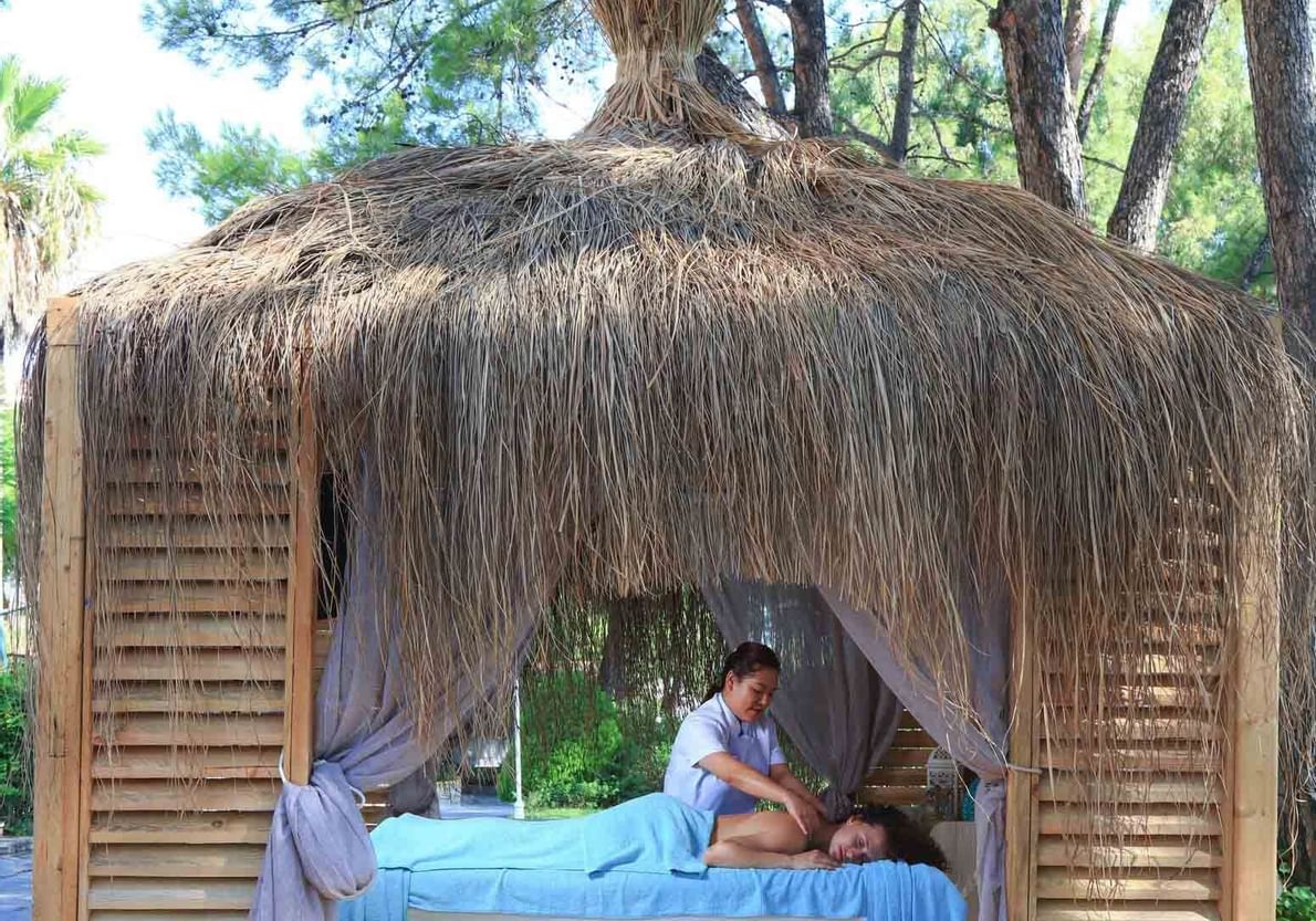 cheap resort hotels to Spend holiday with family