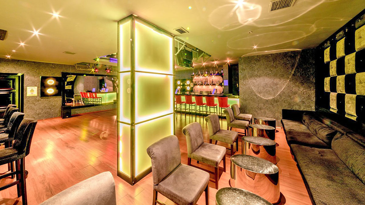 cheap resort hotels to Spend holiday with family