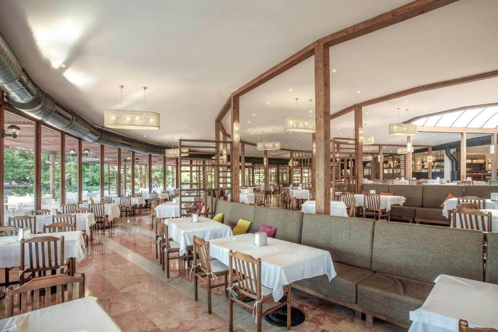 cheap resort hotels to Spend holiday with family