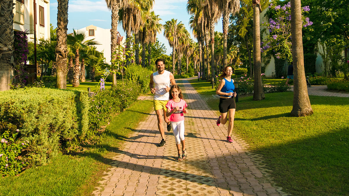 cheap resort hotels to Spend holiday with family