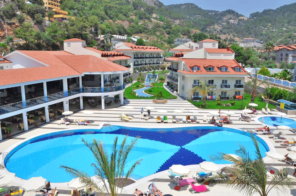 cheap resort hotels to Spend holiday with family