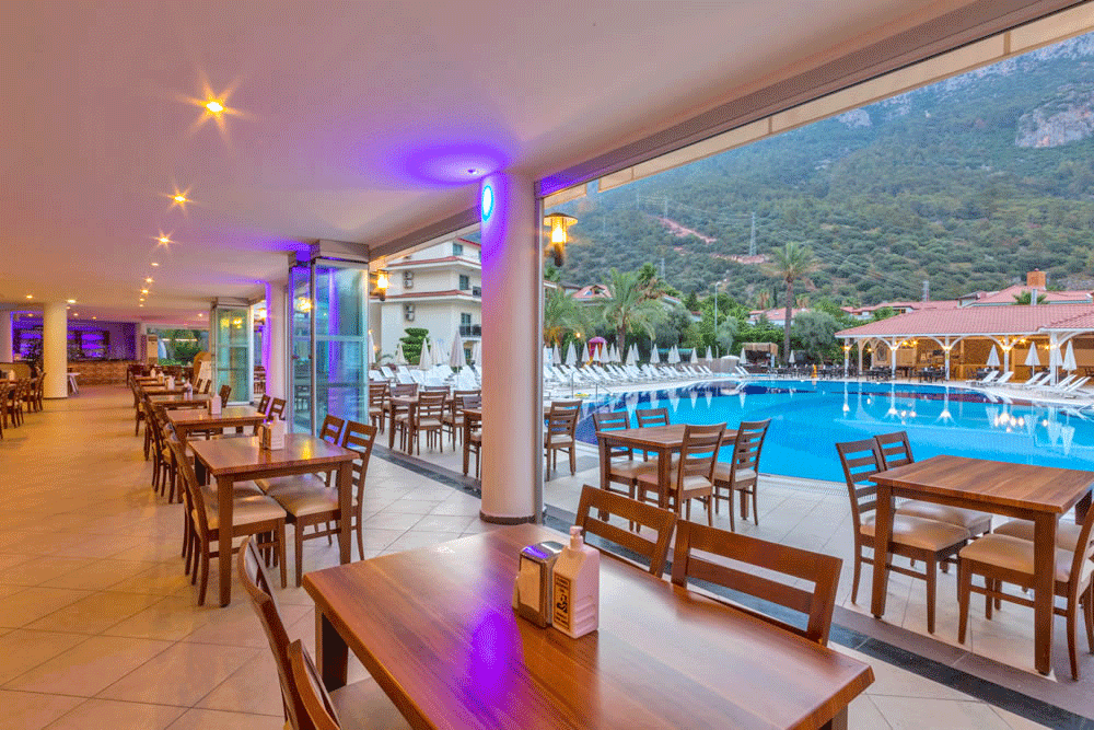 cheap resort hotels to Spend holiday with family