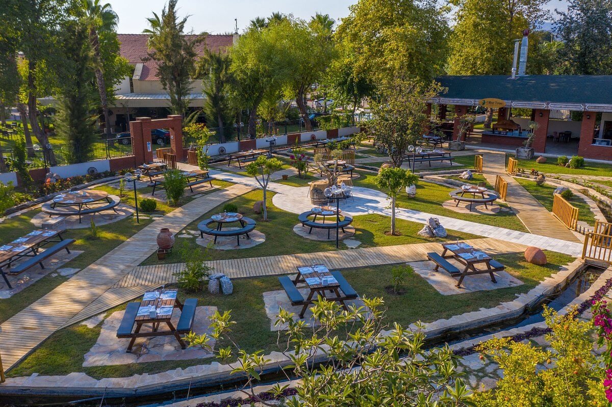 cheap resort hotels to Spend holiday with family