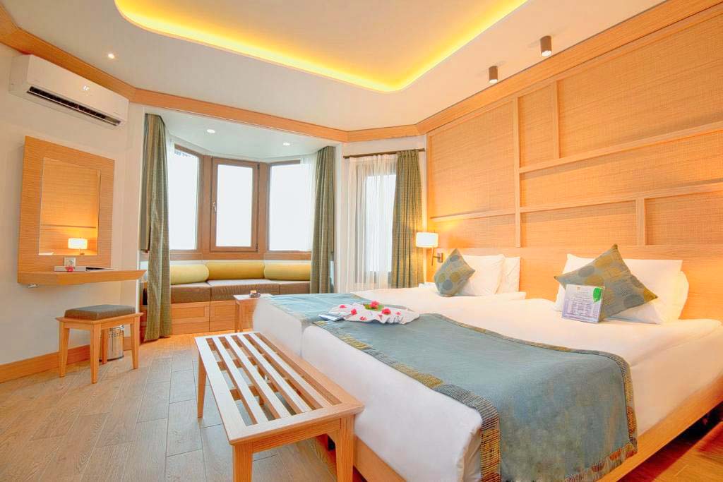 cheap resort hotels to Spend holiday with family