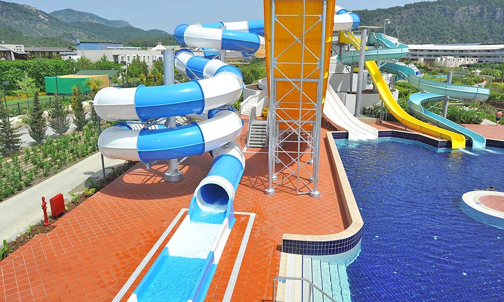 cheap resort hotels to Spend holiday with family