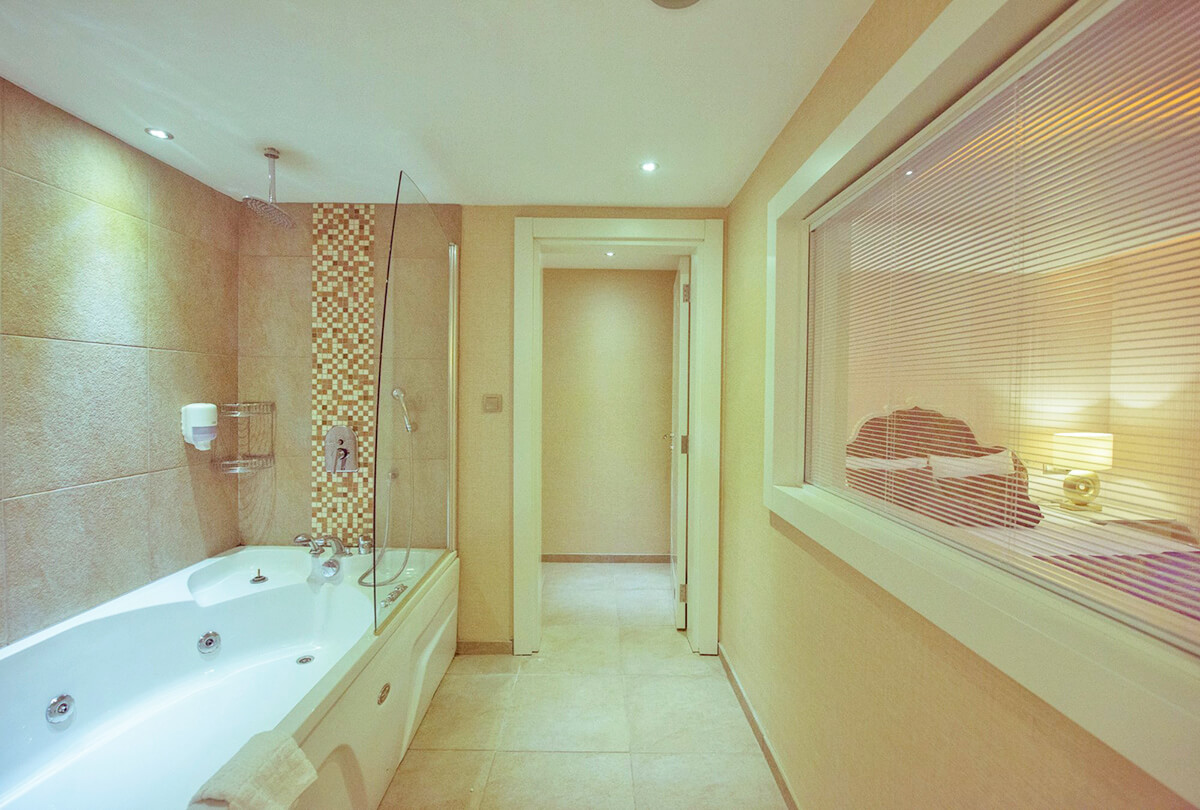 cheap resort hotels to Spend holiday with family