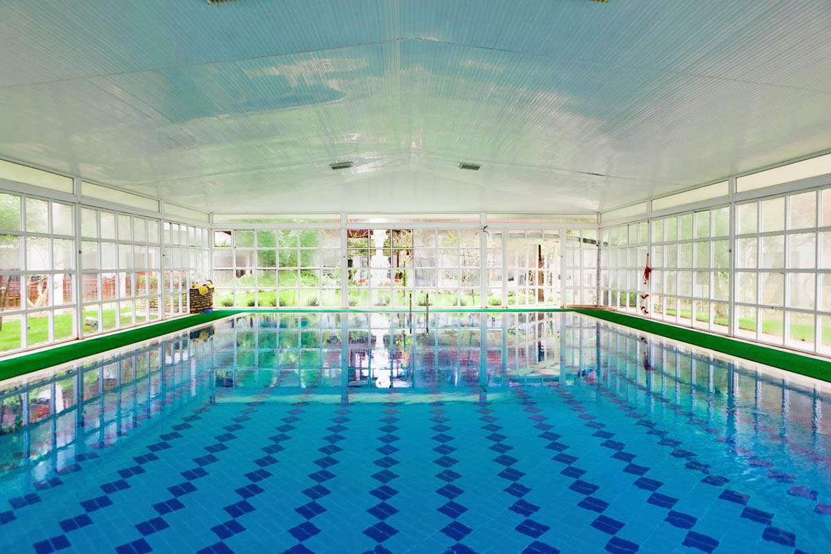 cheap resort hotels to Spend holiday with family