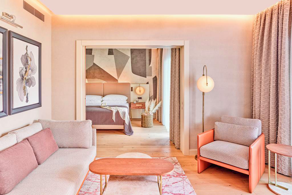 cheap resort hotels to Spend holiday with family