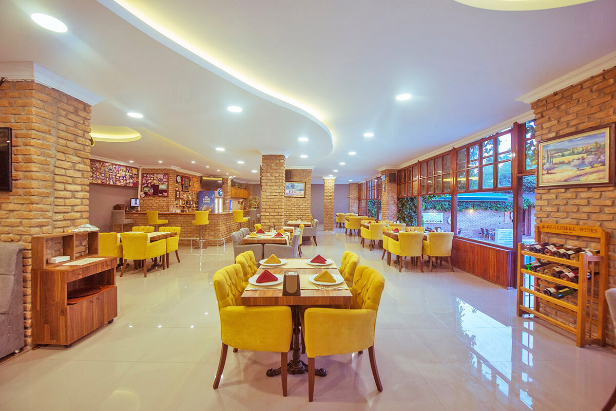 cheap resort hotels to Spend holiday with family