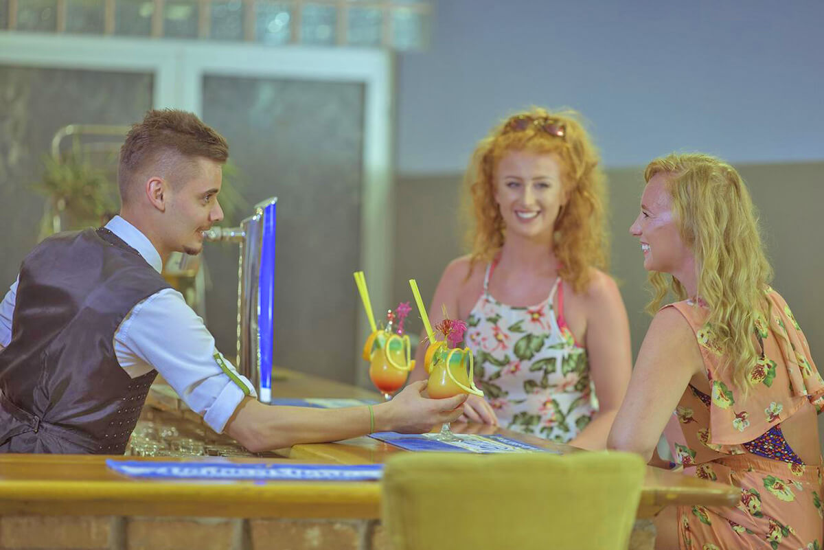 cheap resort hotels to Spend holiday with family