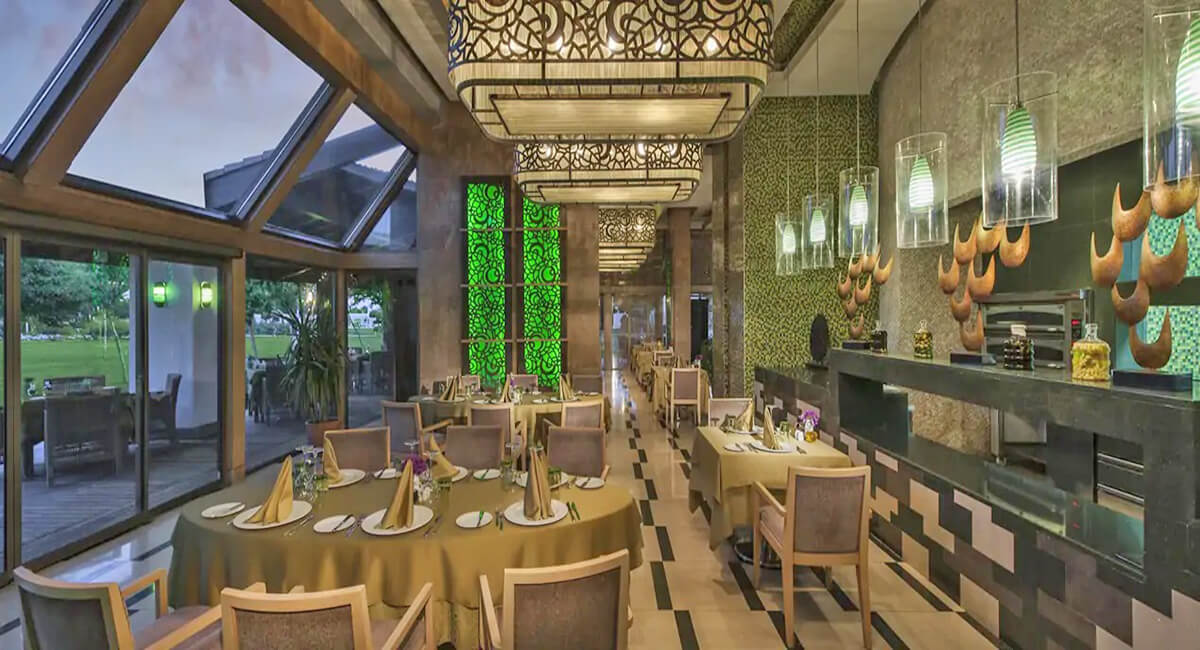 cheap resort hotels to Spend holiday with family