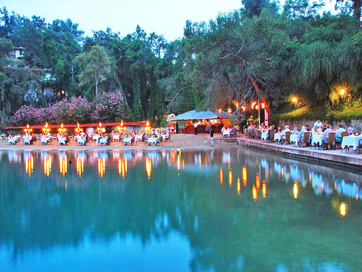 cheap resort hotels to Spend holiday with family