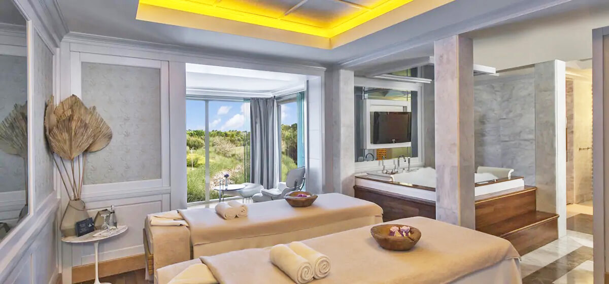 cheap resort hotels to Spend holiday with family