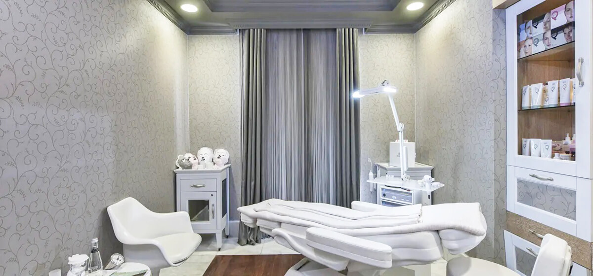 cheap resort hotels to Spend holiday with family