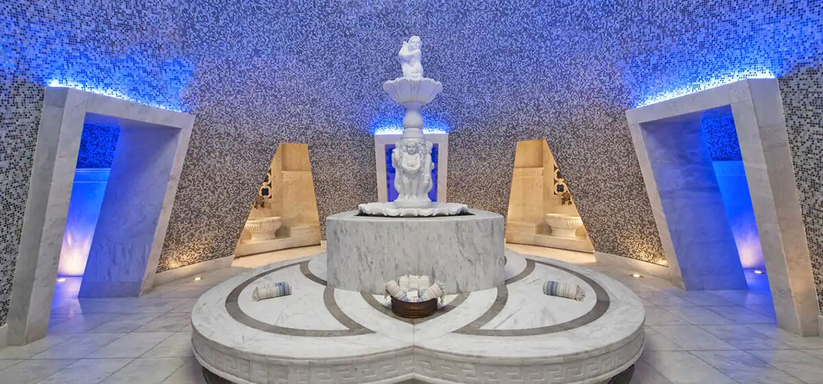 cheap resort hotels to Spend holiday with family